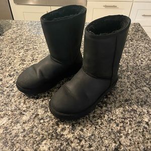 black ugg boots